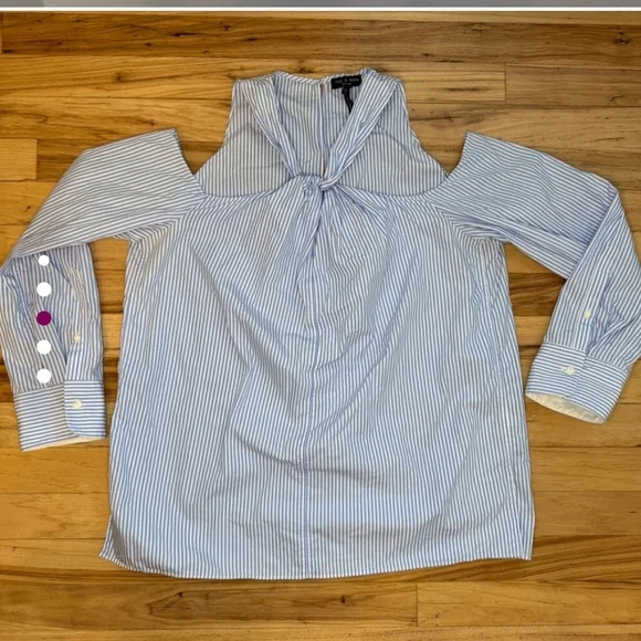 Rag & Bone Blue Cut-Out Long Sleeve Blouse - Picture 9 of 10